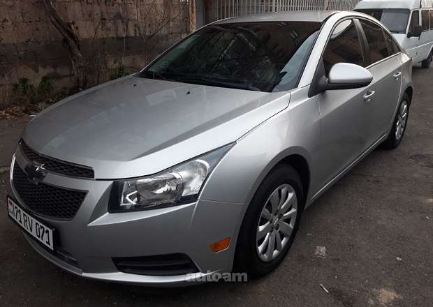 Chevrolet Cruze 2011 — photo 1