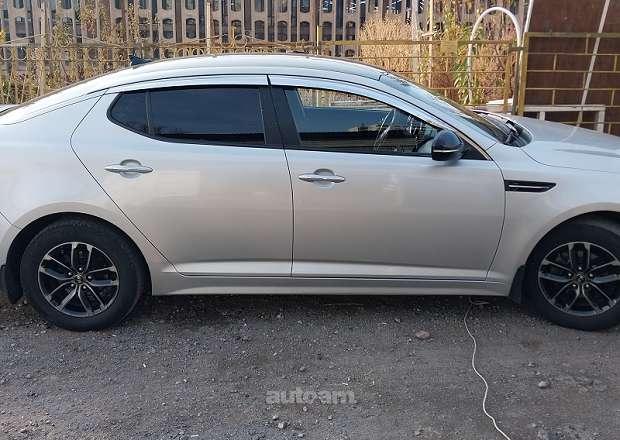 Kia K5 2012 — photo 4