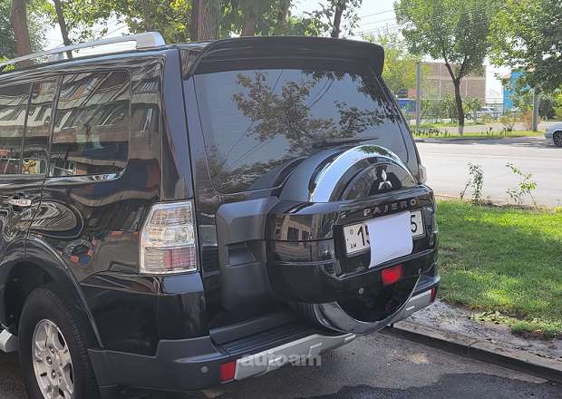 Mitsubishi Pajero 2008 — լուսանկար 4