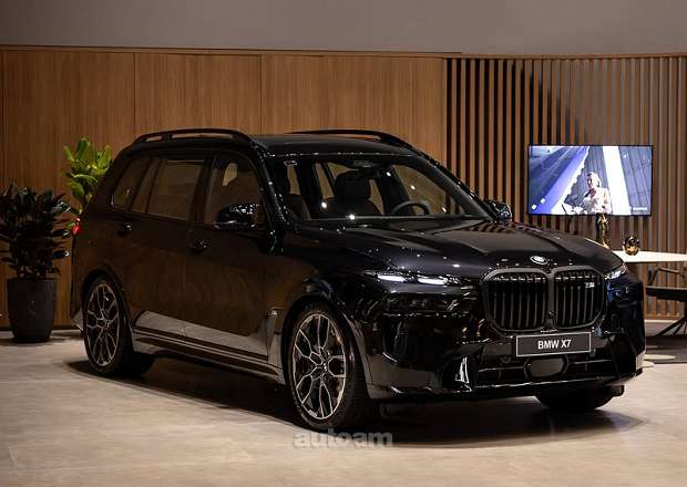 BMW X7