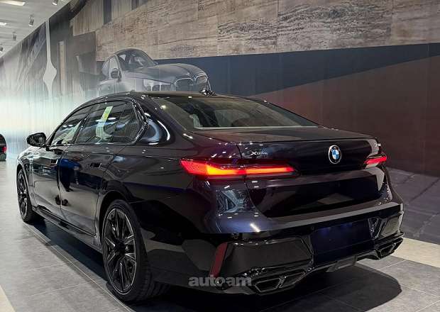 BMW 760