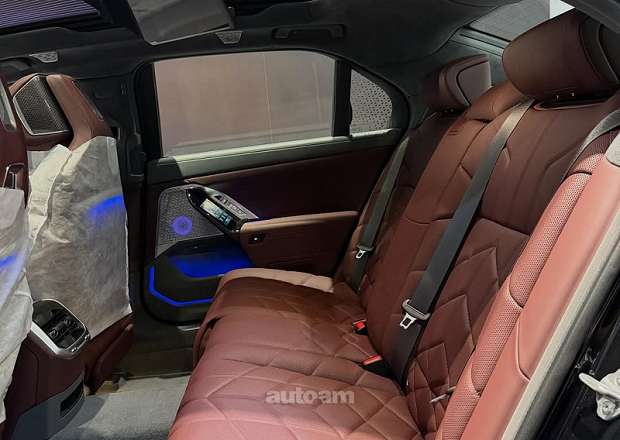 BMW 760