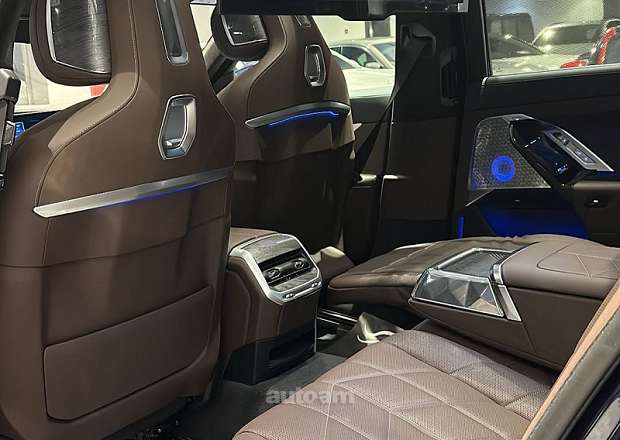 BMW 740