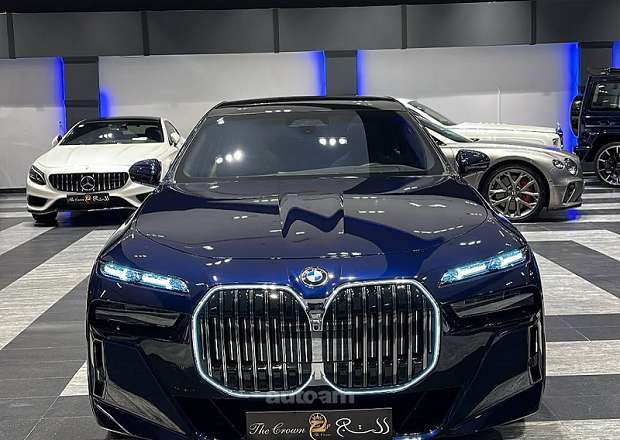 BMW 740