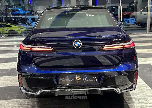 BMW 740
