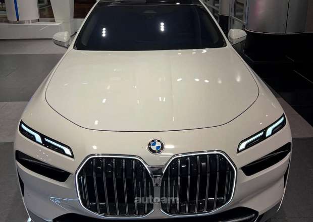 BMW 740