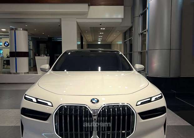 BMW 740