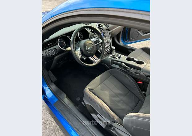 Ford Mustang 2019 — լուսանկար 10