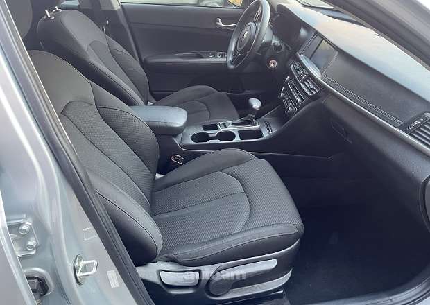 Kia Optima 2018 — լուսանկար 7