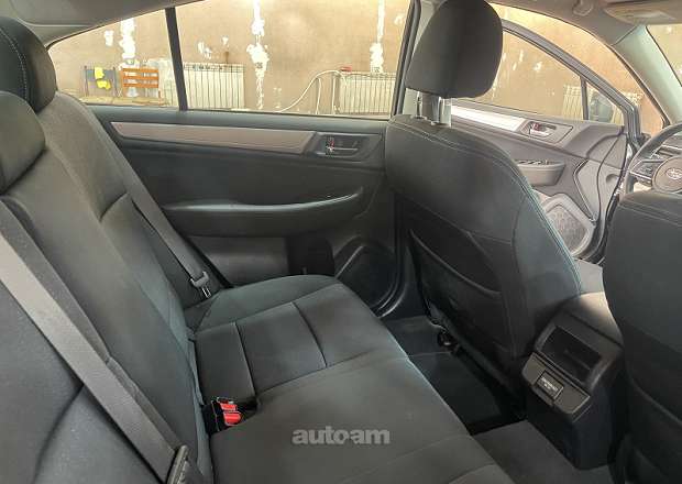 Subaru Legacy 2018 — photo 7