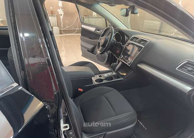 Subaru Legacy 2018 — photo 5