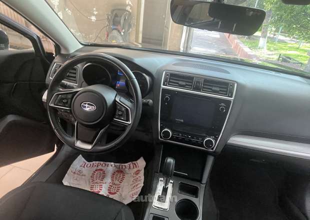 Subaru Legacy 2018 — photo 4
