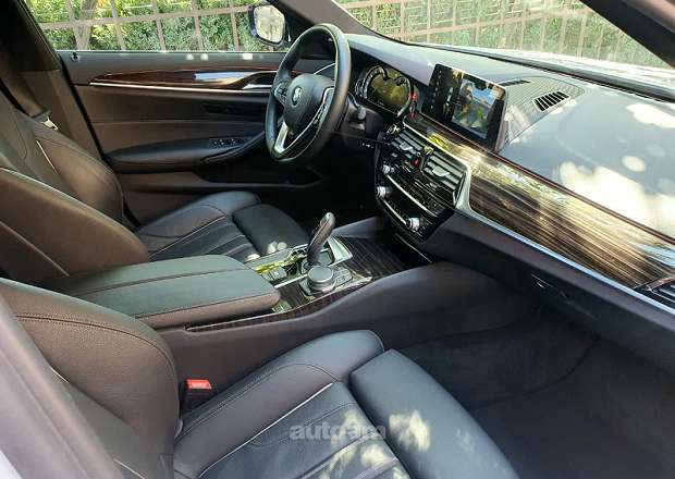 BMW 530 2017 — լուսանկար 5
