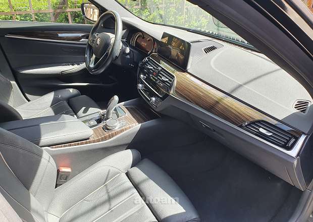 BMW 530 2018 — լուսանկար 6