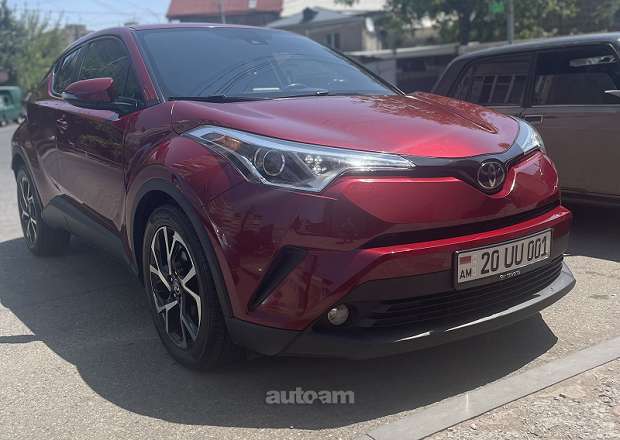 Toyota C-HR 2018 — լուսանկար 1