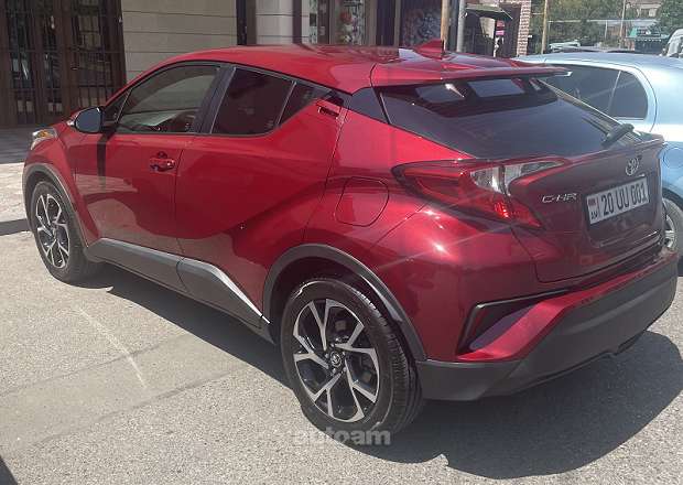 Toyota C-HR 2018 — լուսանկար 7