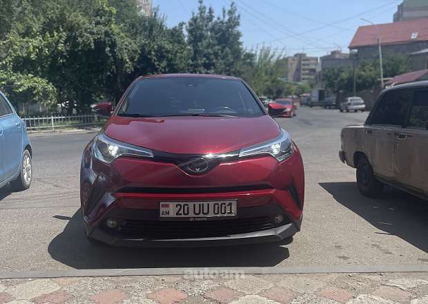Toyota C-HR 2018 — լուսանկար 3