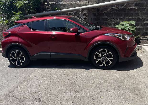 Toyota C-HR 2018 — լուսանկար 4