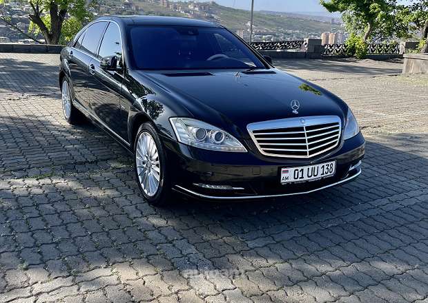 Mercedes-Benz S 500