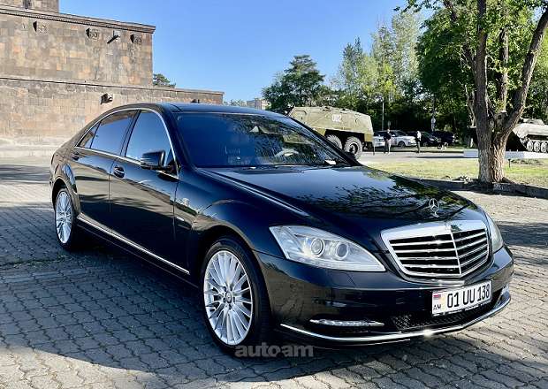 Mercedes-Benz S 500