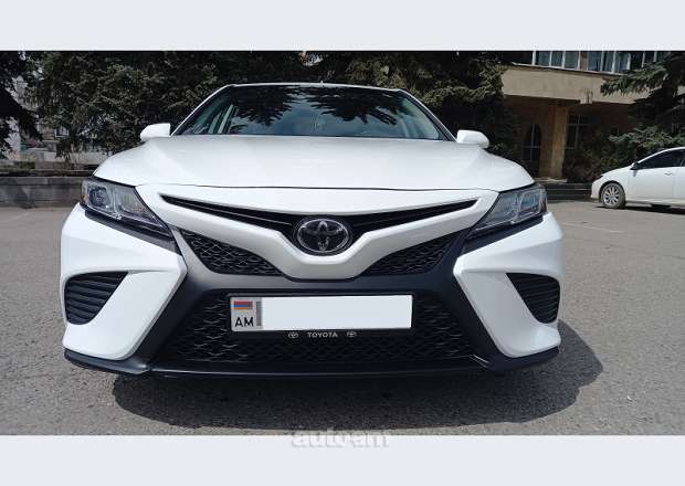 Toyota Camry 2020 — լուսանկար 5