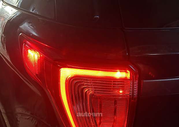 Ford Explorer 2019 — photo 1