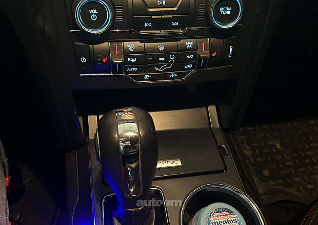 Ford Explorer 2019 — photo 13
