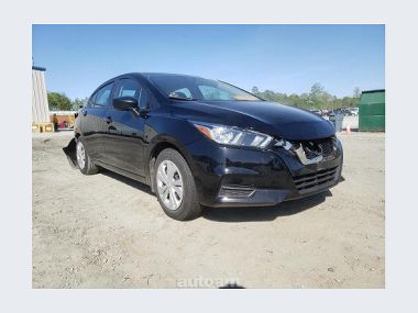 Nissan Versa  2020 