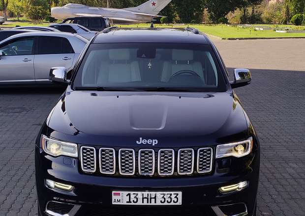 Jeep Grand Cherokee 2018 — լուսանկար 4