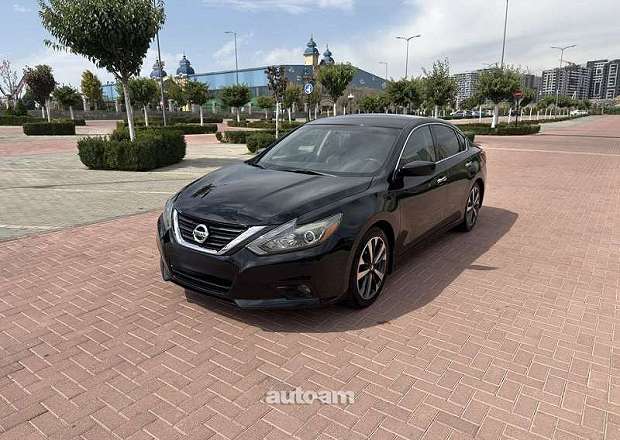 Nissan Altima 2017 — фото 8