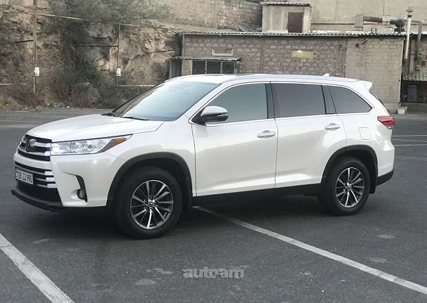 Toyota Highlander 2019 — լուսանկար 2