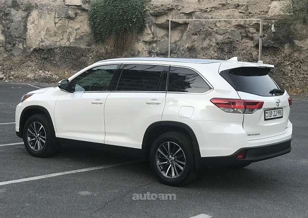 Toyota Highlander 2019 — լուսանկար 3