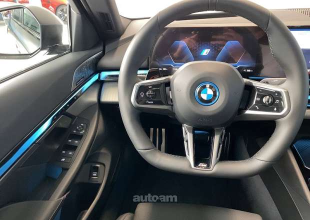 BMW i5