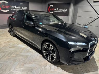 BMW i7  2023 