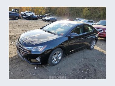 Hyundai Elantra  2019 