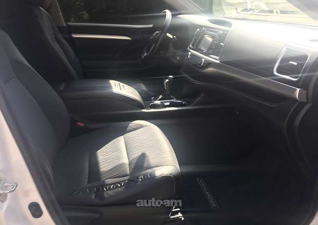 Toyota Highlander 2015 — photo 14