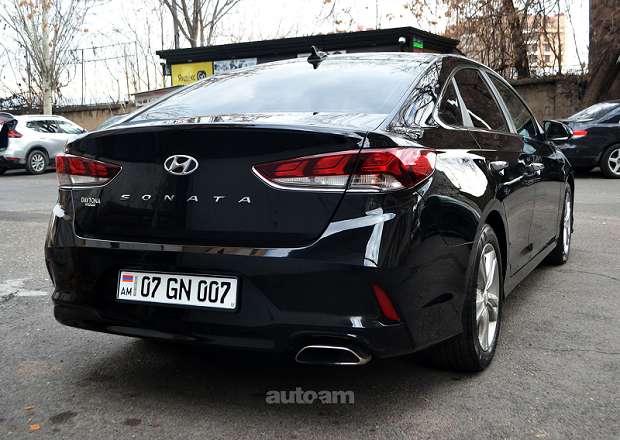 Hyundai Sonata 2018 — լուսանկար 12