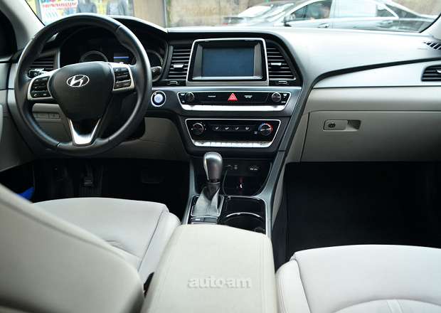Hyundai Sonata 2018 — լուսանկար 8