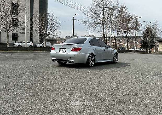 BMW M5 2006 — լուսանկար 8