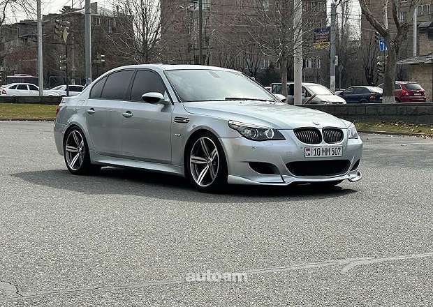 BMW M5 2006 — լուսանկար 5