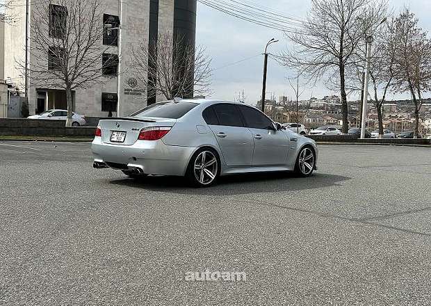 BMW M5 2006 — լուսանկար 7