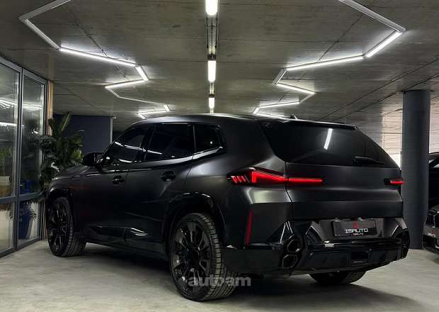 BMW XM