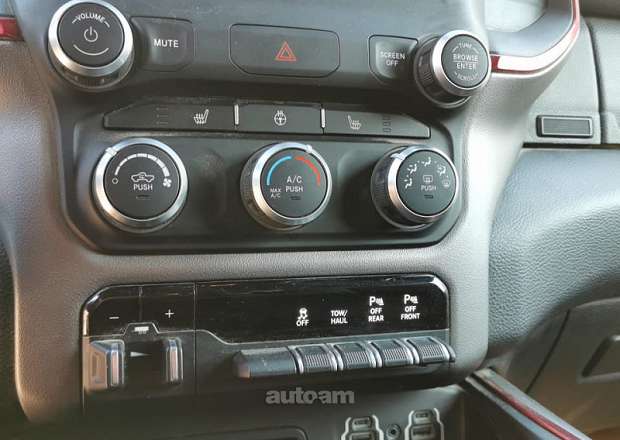 Ram 1500 2018 — լուսանկար 15