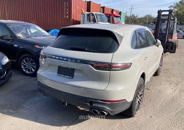 Porsche Cayenne 2022 — լուսանկար 12