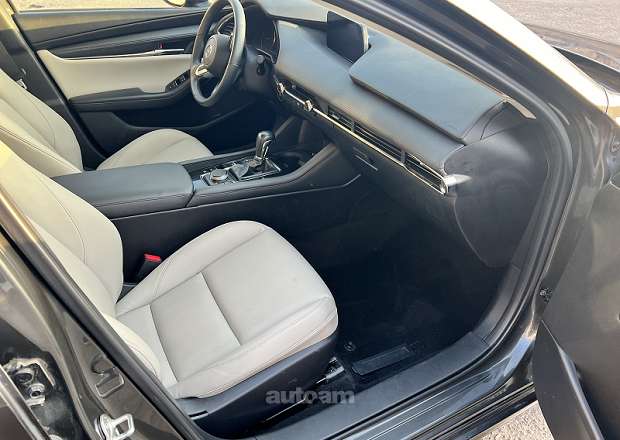Mazda 3 2021 — photo 13