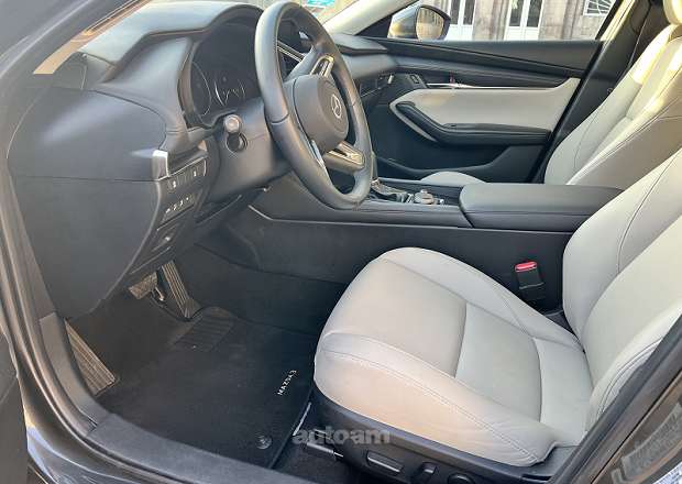 Mazda 3 2021 — photo 8