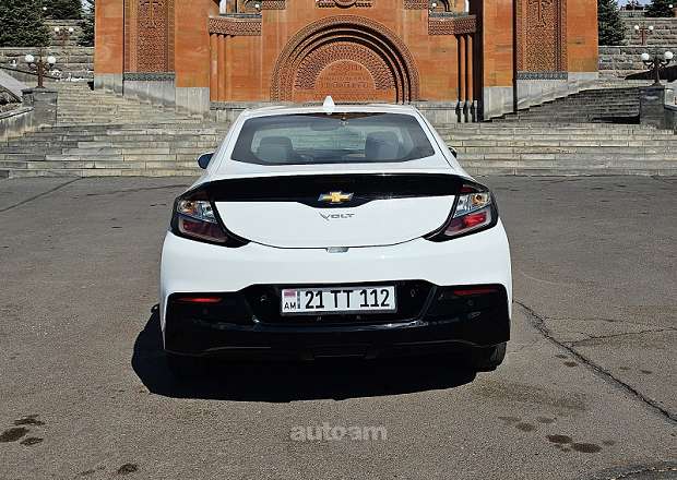 Chevrolet Volt 2017 — լուսանկար 2