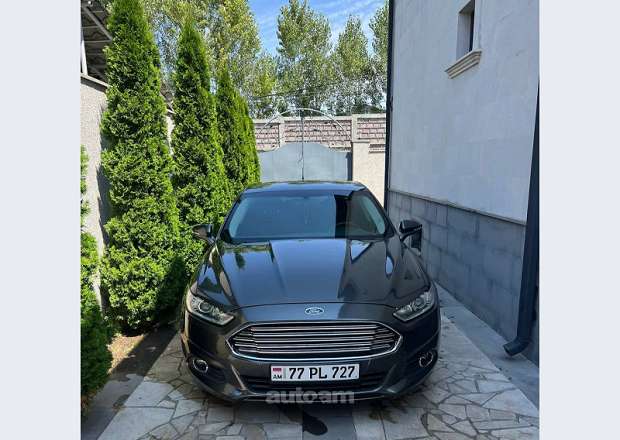 Ford Fusion 2016 — photo 1