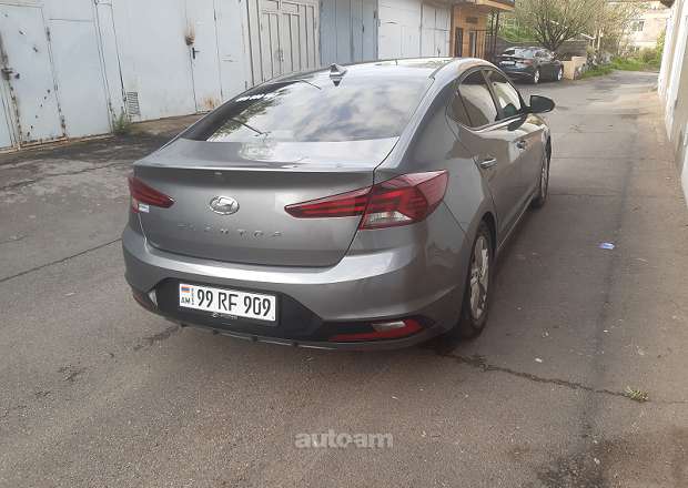Hyundai Elantra 2019 — фото 3