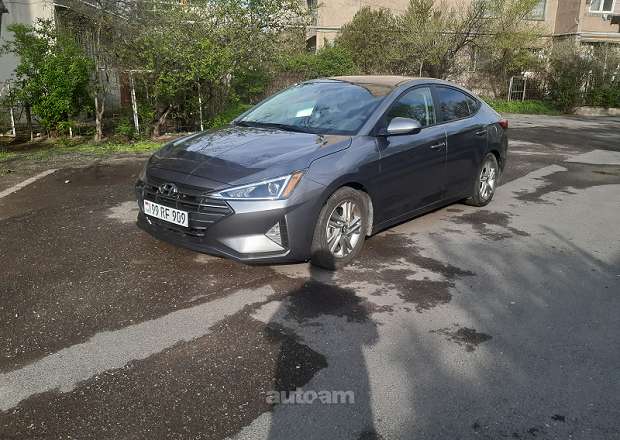 Hyundai Elantra 2019 — фото 1